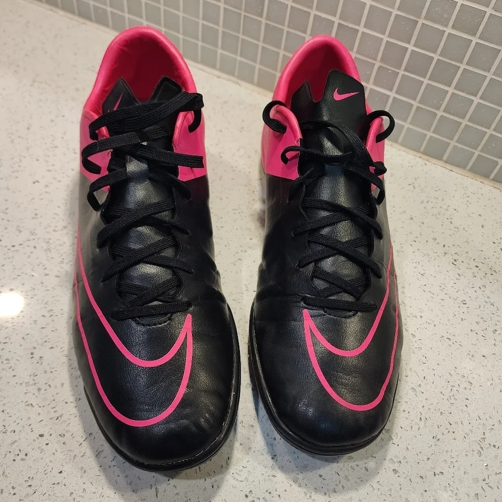 Nike Mercurial Victory V IC Black/Hyper Pink - Picture 6 of 9